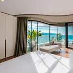 Hotel Yacht