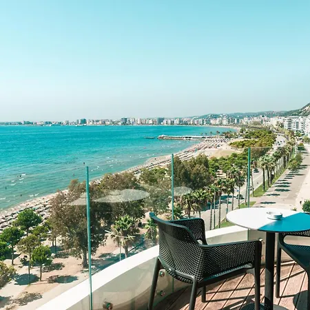 Hotel Yacht 4*