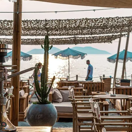 Hotel Yacht Vlore