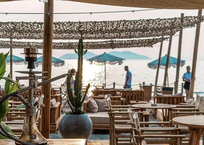 酒店 Yacht Vlorë