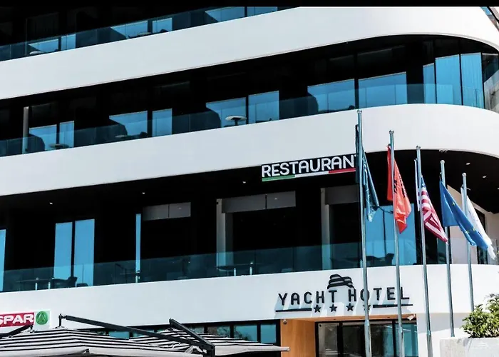 Yacht 4* Vlorë