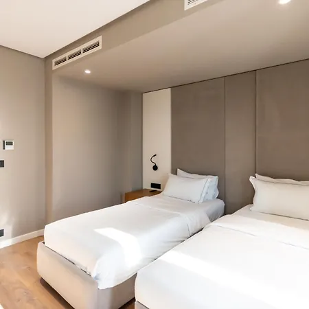Yacht Hotell 4*