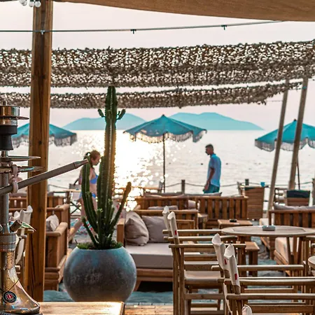 Yacht Hotell Vlorë