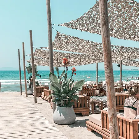 Hotell Yacht Vlorë