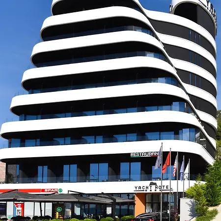 Yacht 4* Vlorë
