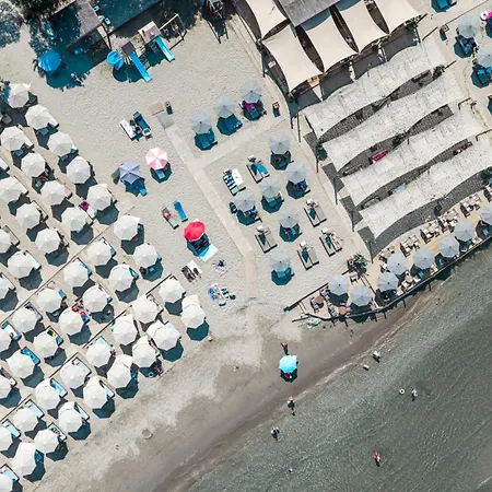 Yacht Vlorë